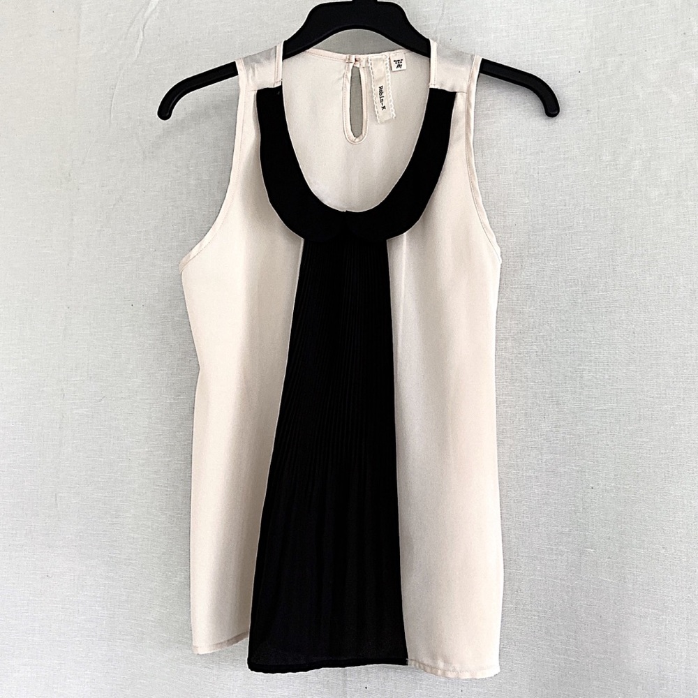 Robin K. Sleeveless Top Baby Doll Style Blush Sz M